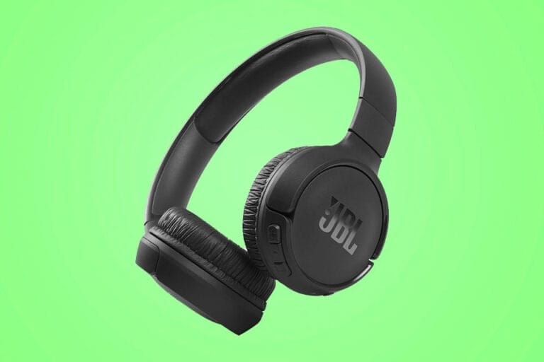 JBL Headphones Not Charging (11 Ways to Fix)